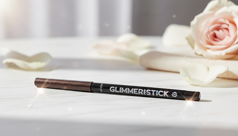 Göz Makyajınızı Şıklıkla Tamamlayın: Avon Diamonds Pırıltılı Göz Kalemi İncelemesi